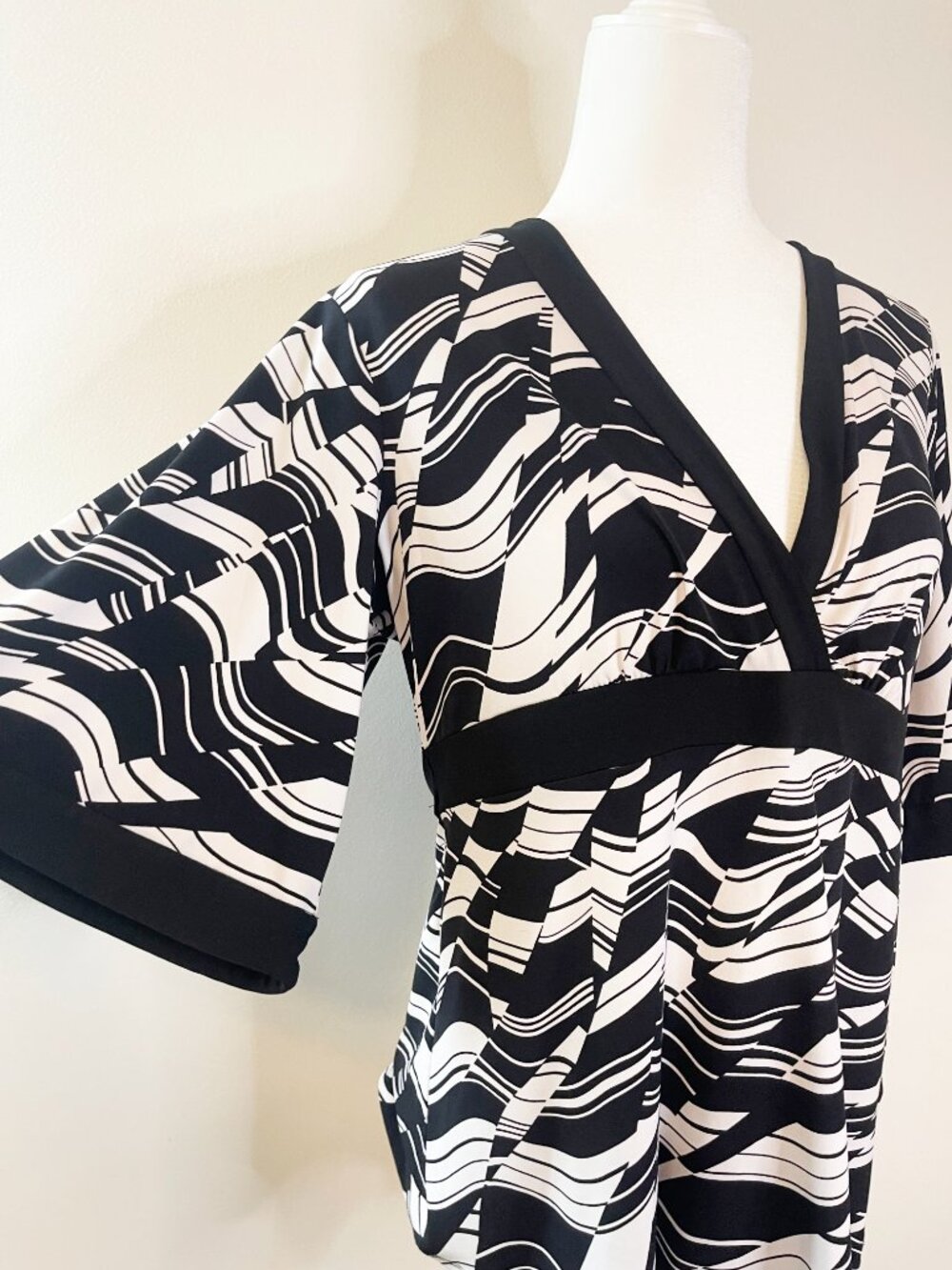 Apostrophe Black White Abstract Geometric Print Empire Waist Top Large Y2K